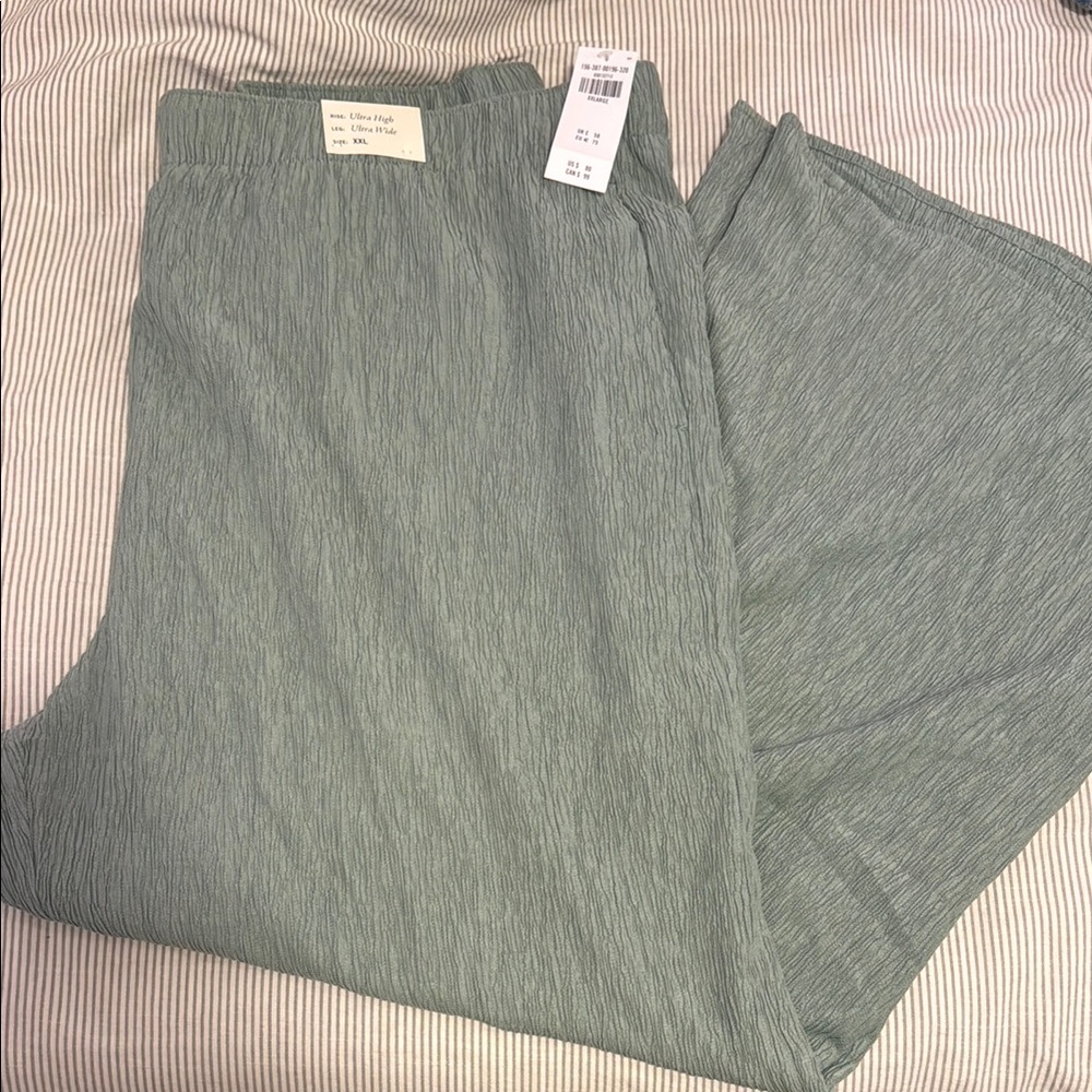 Abercrombie & Fitch Green Wide Leg Pants